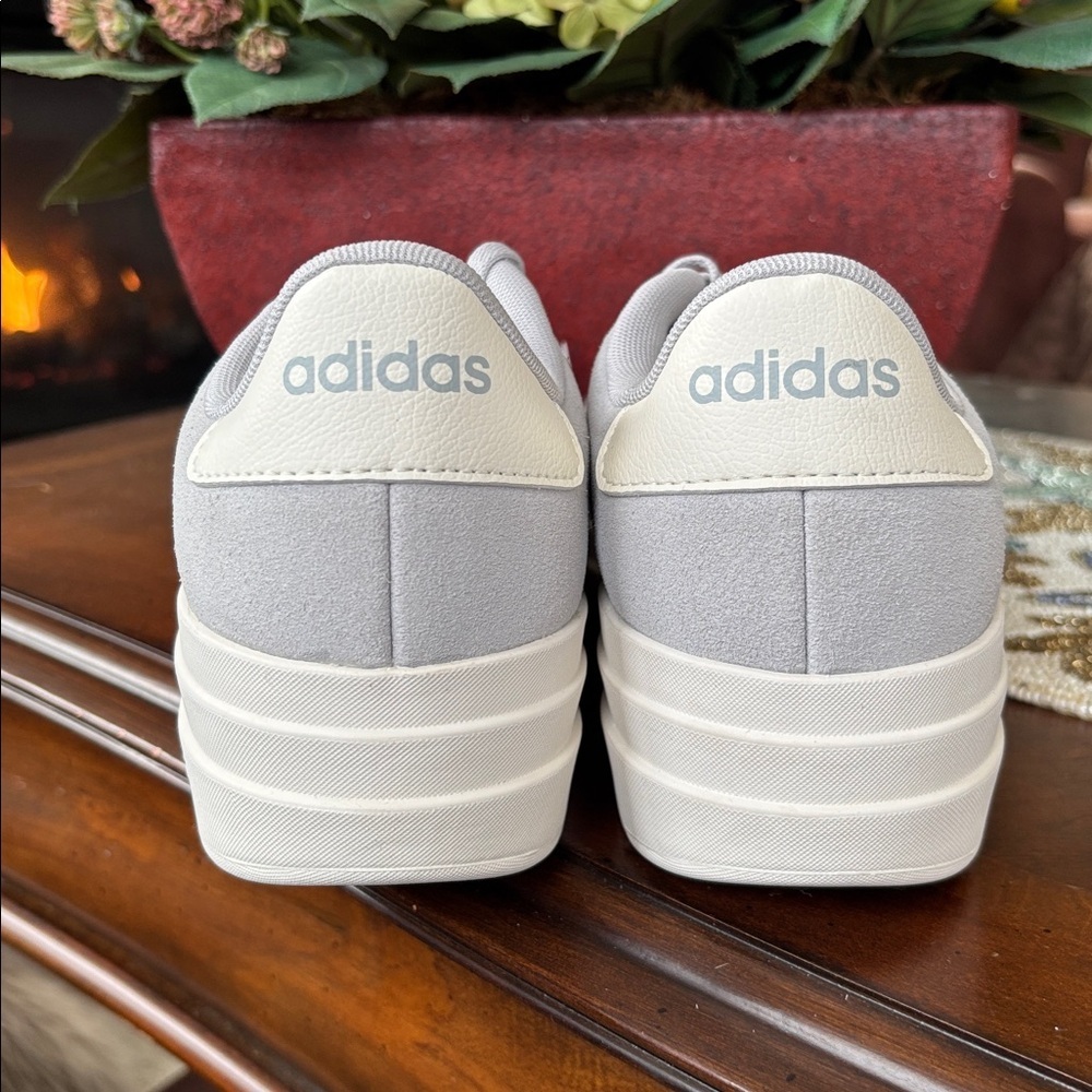 Brand New Adidas VL Court Bold Sneakers Lace Up Skateboarding Platform 3-Stripe - Picture 6 of 16